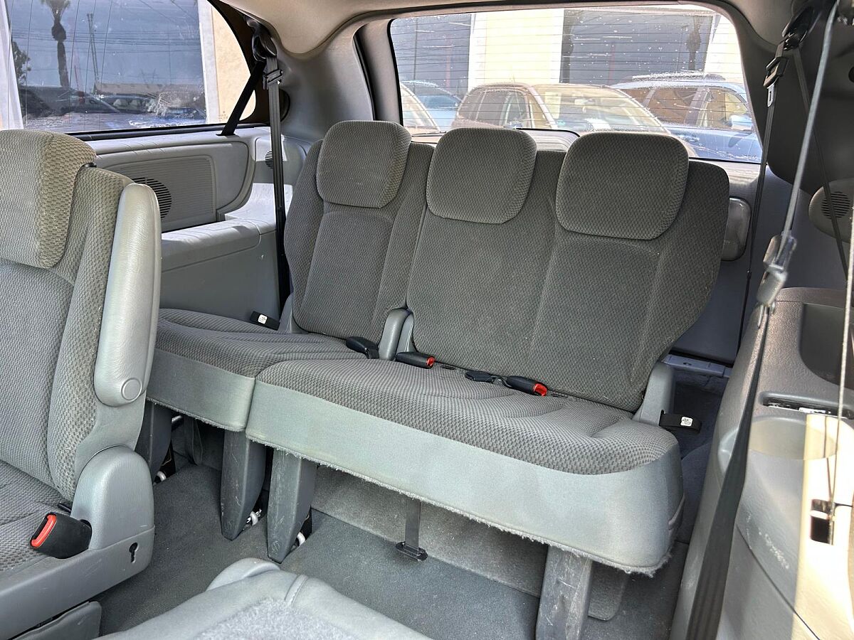 CHRYSLER GRAND VOYAGER SE 2.8 CRDI AUTO SPANISH LHD IN SPAIN 133K 7 SEAT 2005